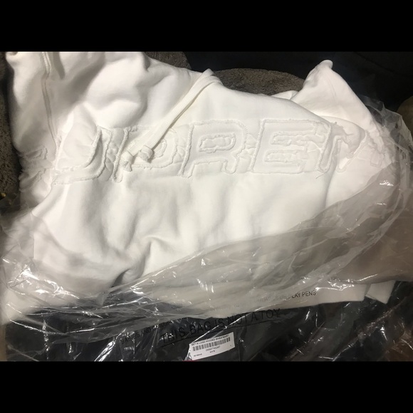 Supreme Set in Logo Sweatshirt - Picture 4 of 5